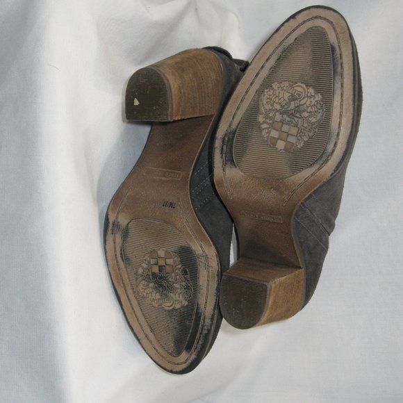 Vince Camuto Heeled Slip on Suede Booties - Size 7 - Gently Worn - Picture 5 of 5